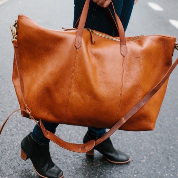 Madewell Handbags - NWT Madewell leather transport weekender bag